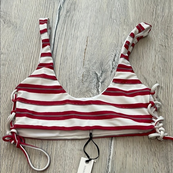 Lovers & Friends Swim Top - Picture 5 of 7